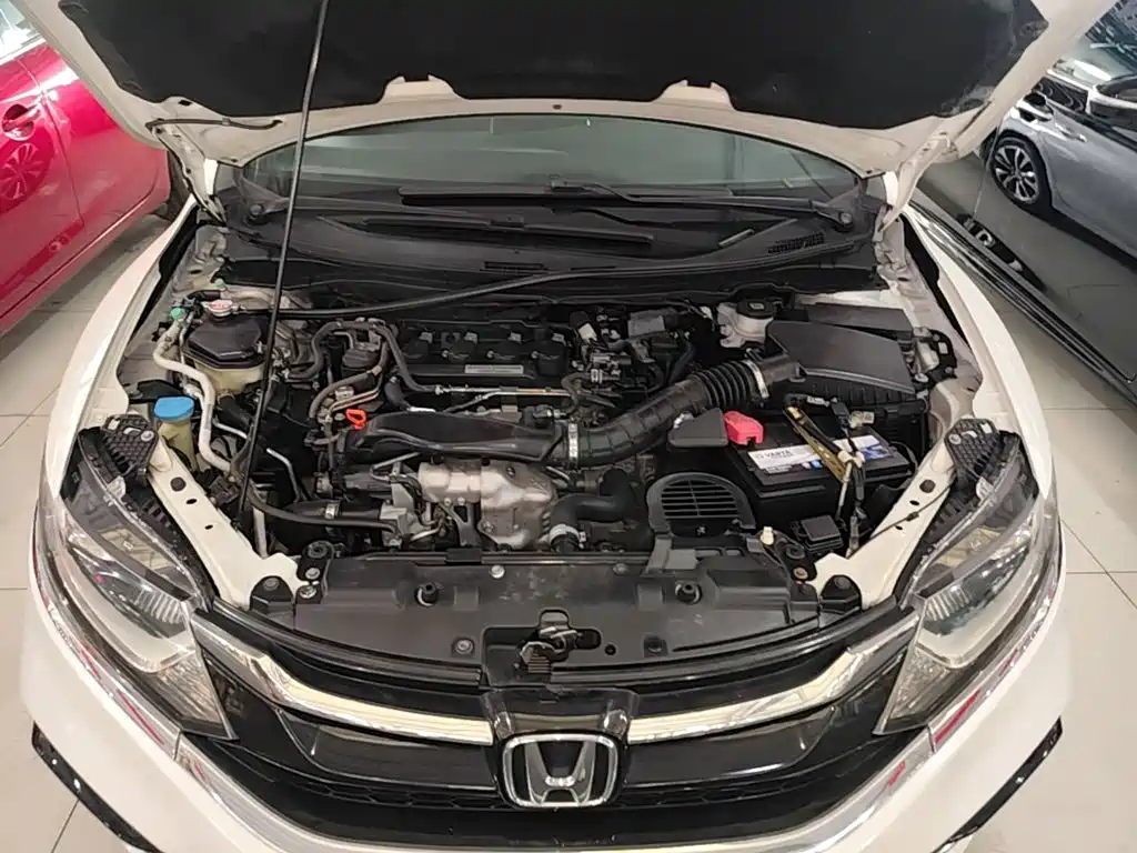 Honda Jade 2019 — фото 20