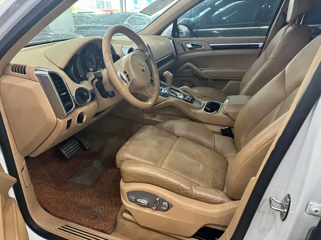 Porsche Cayenne 2013