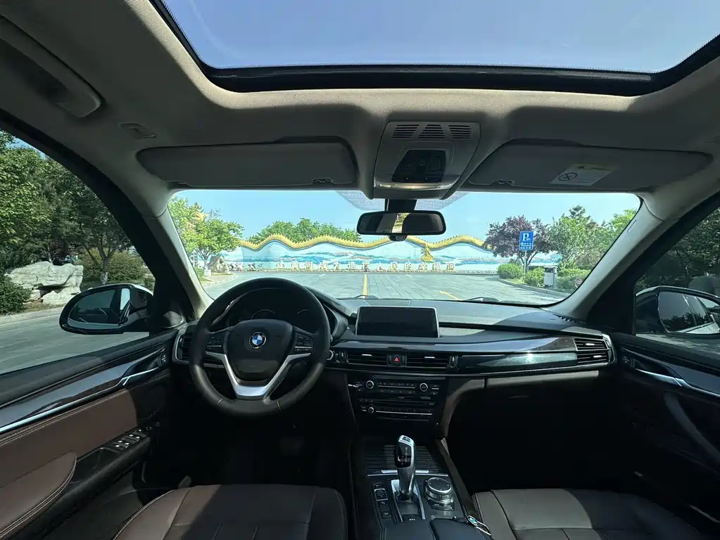 BMW X5 2018 — фото 10