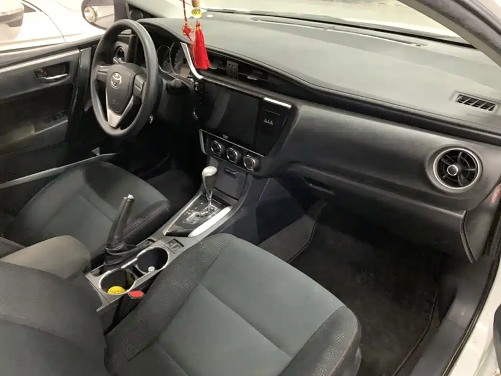Toyota Corolla 2019 — фото 17