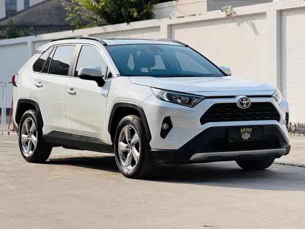 Toyota RAV4 2021