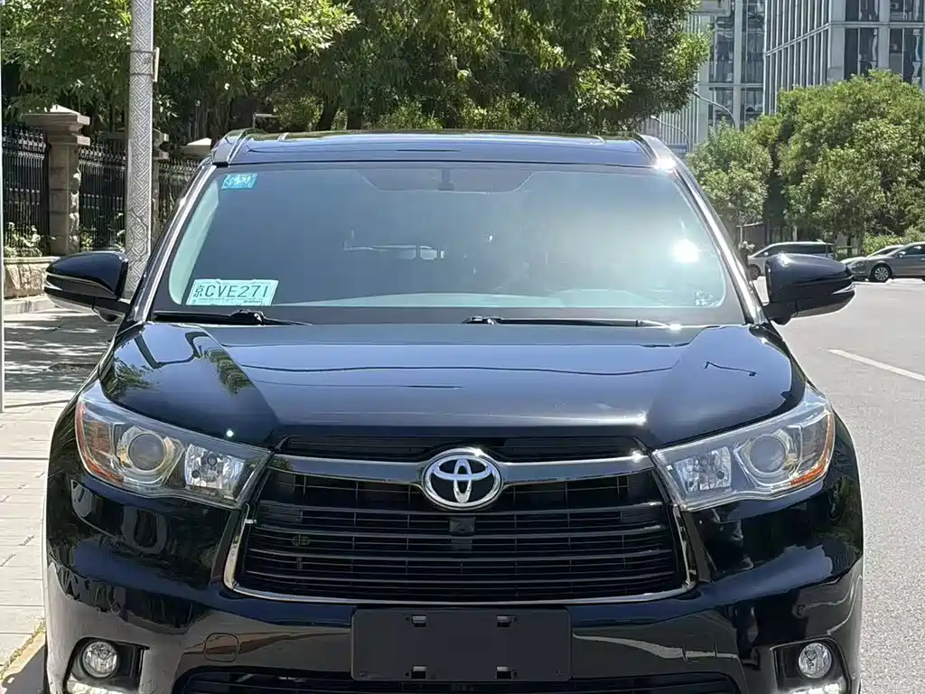 Toyota Highlander 2017 — фото 2