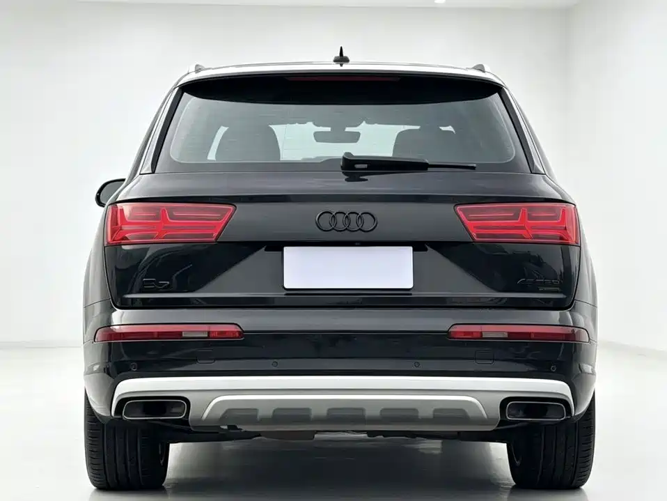 Audi Q7 2016 — фото 8