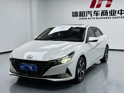 Hyundai Elantra 2022