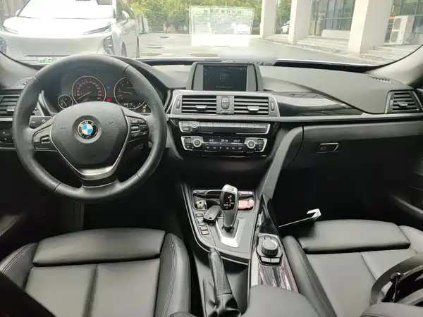 BMW 3 Series GT 2018