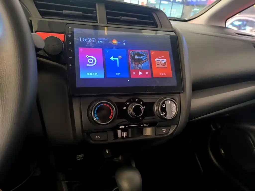 Honda Fit 2018 — фото 13