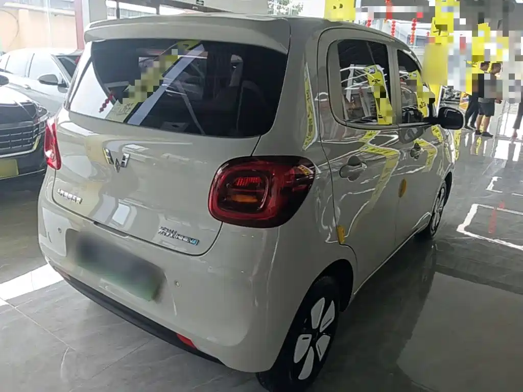 Wuling Hongguang MINIEV 2025