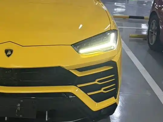 Lamborghini Urus 2019 — фото 7