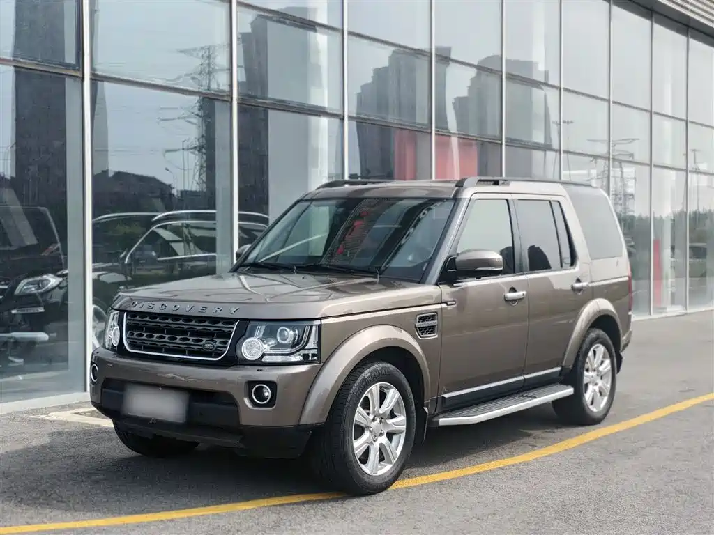 Land Rover Discovery 2016 — фото 1