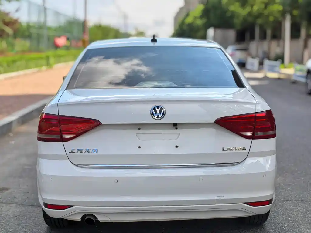 Volkswagen Lavida 2019 — фото 10