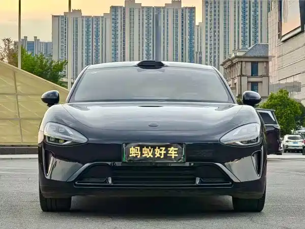 Xiaomi SU7 2025