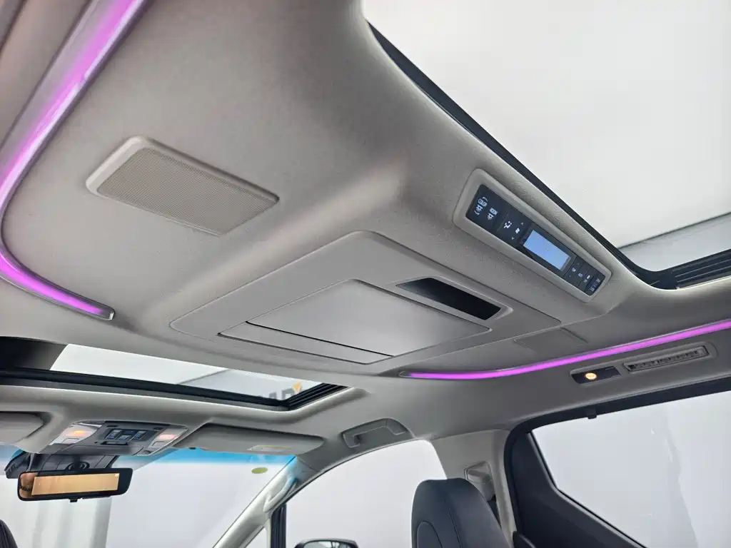 Toyota Vellfire 2019 — фото 18