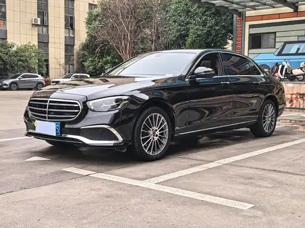 Mercedes-Benz E-Class 2021