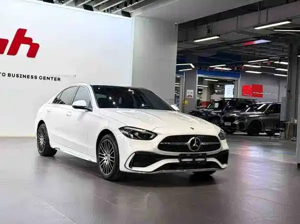 Mercedes-Benz C-Class 2024