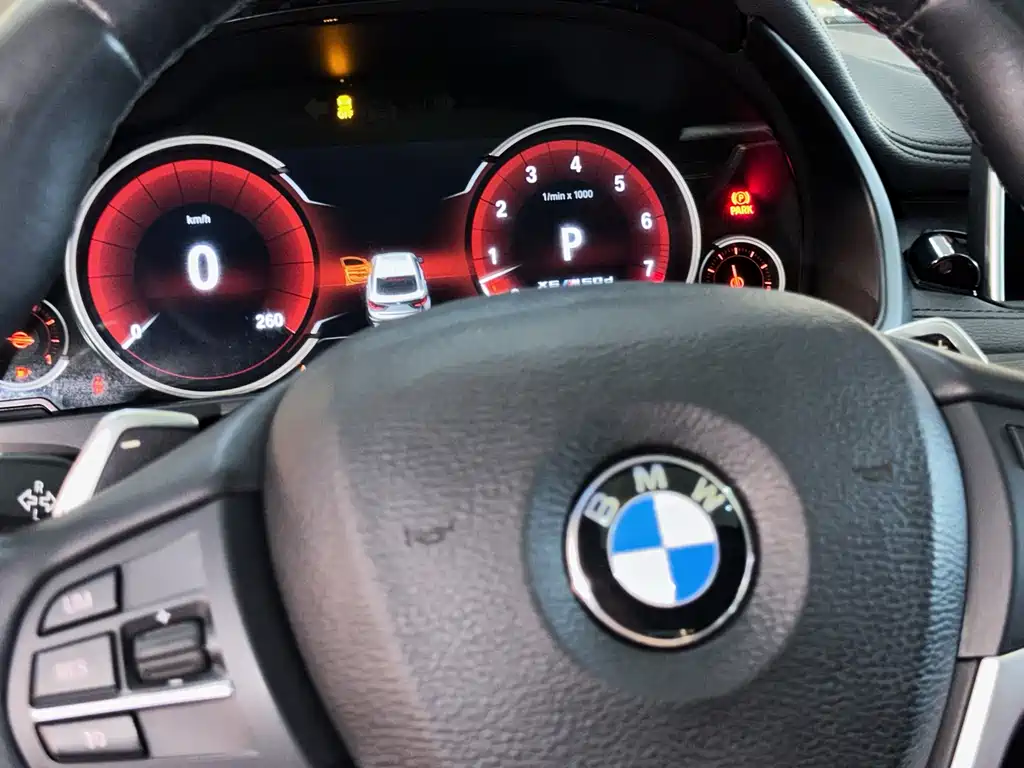 BMW X6 2017 — фото 11