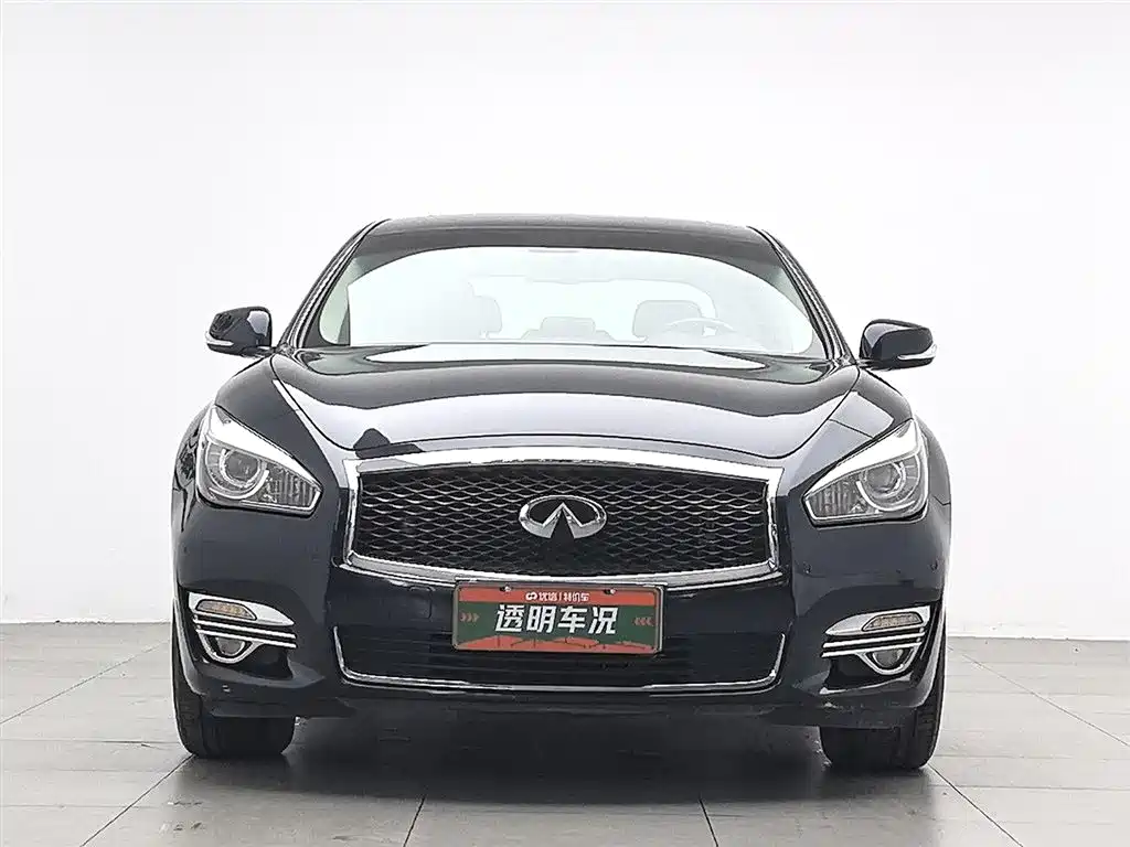 Infiniti Q70 2017 — фото 3