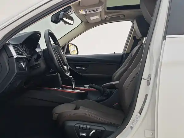 BMW 3 Series 2019