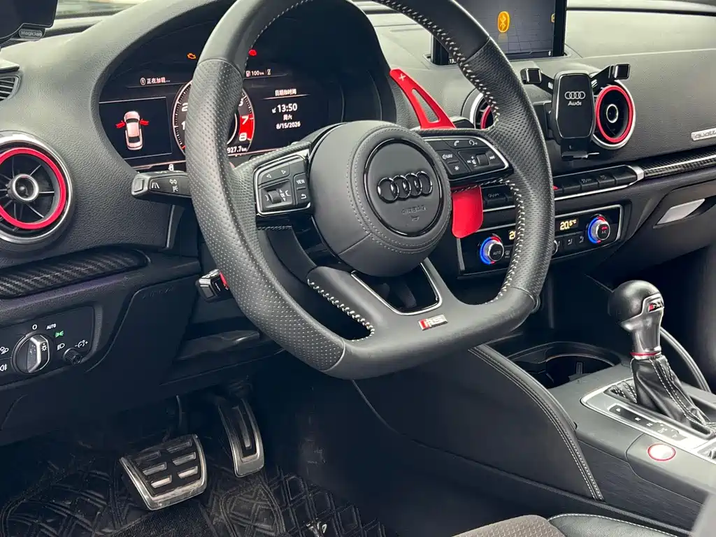 Audi S3 2018 — фото 8