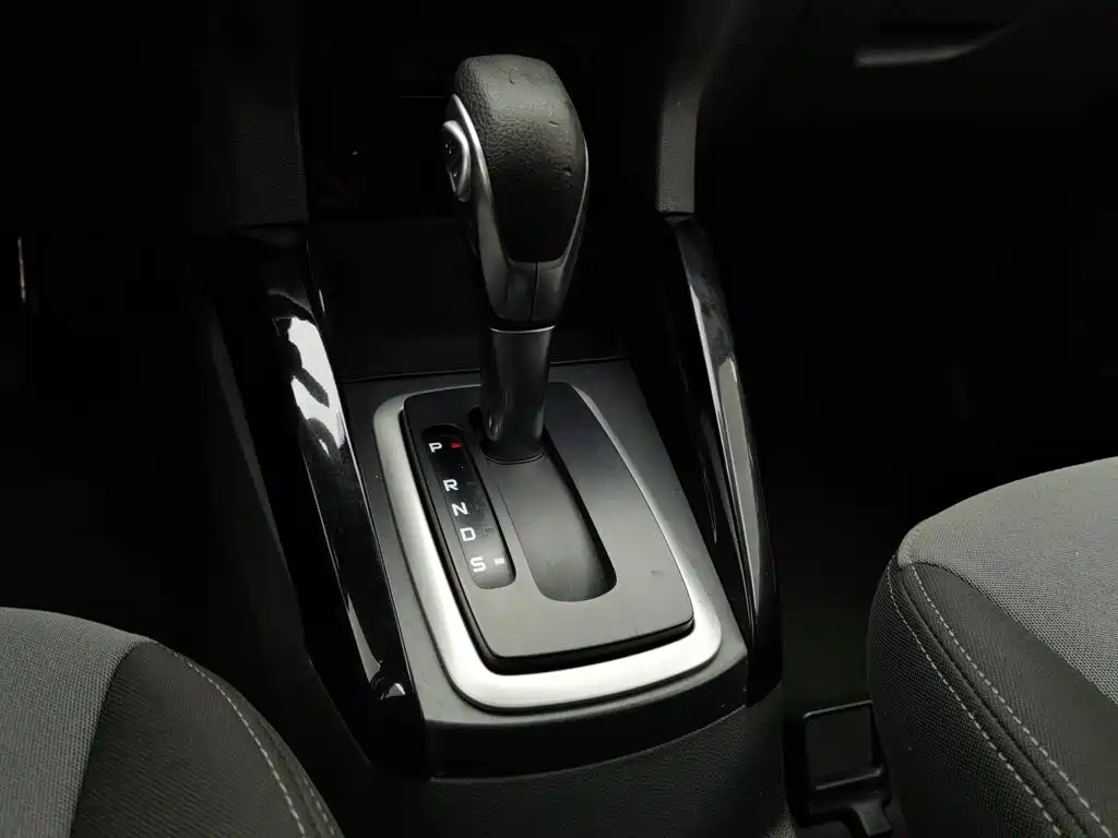 Ford EcoSport 2014 — фото 13