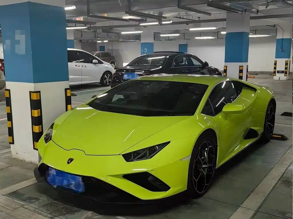 Lamborghini Huracán 2021