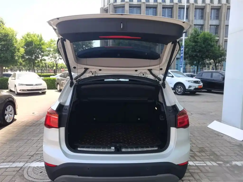 BMW X1 2017 — фото 19
