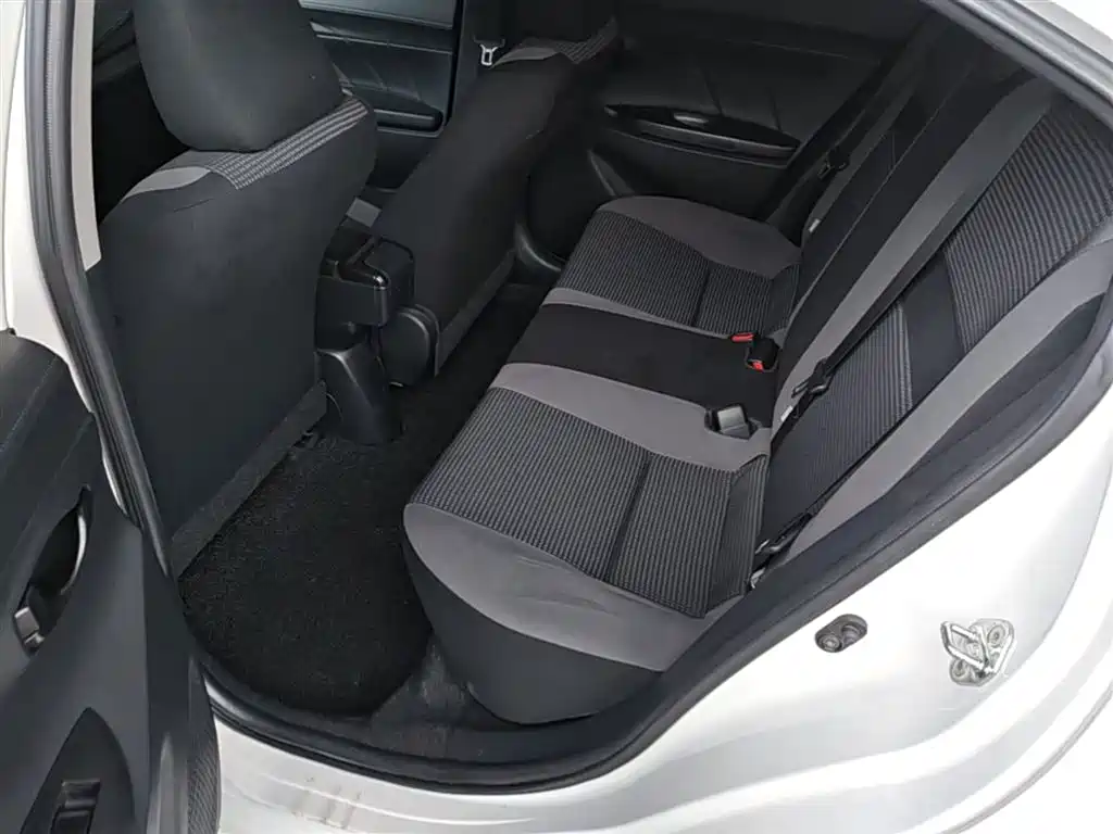 Toyota Vios 2021 — фото 17