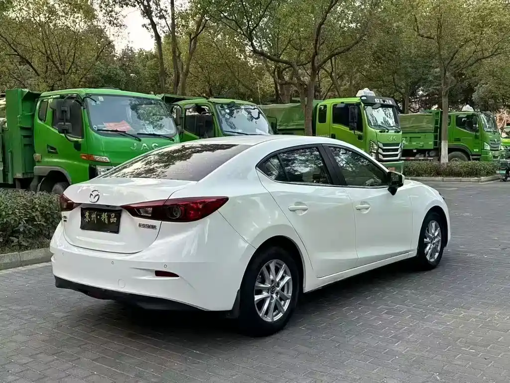 Mazda 3 Axela 2018