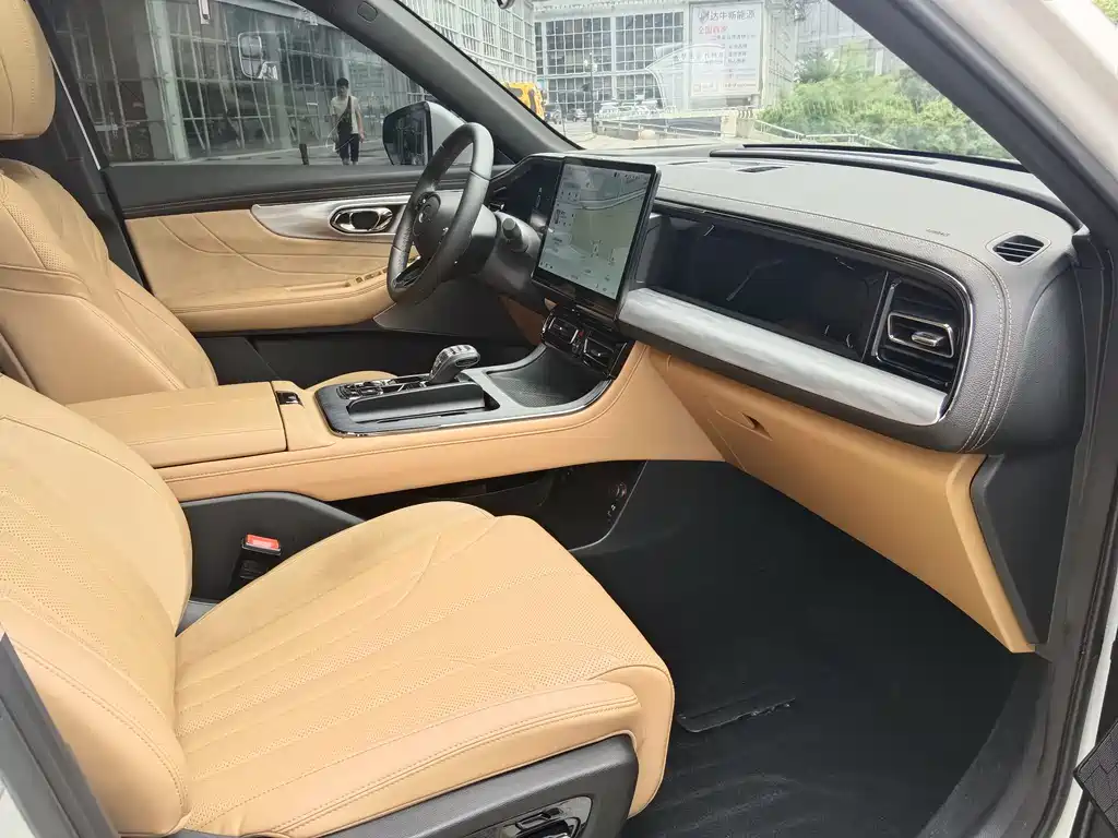 GAC Motor Trumpchi ES9 2023 — фото 13
