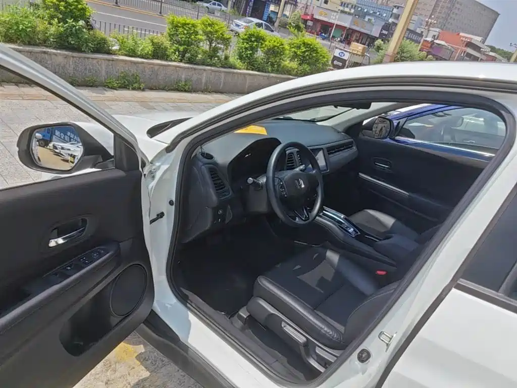 Honda Vezel 2021 — фото 16