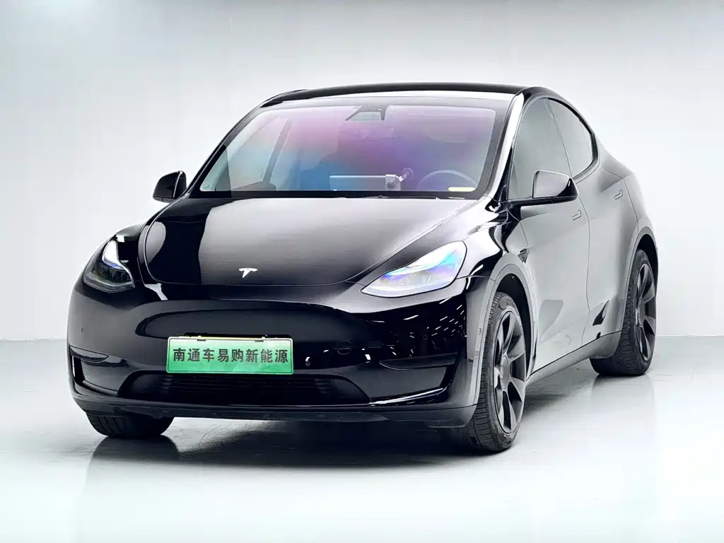 Tesla Model Y 2023 — фото 1