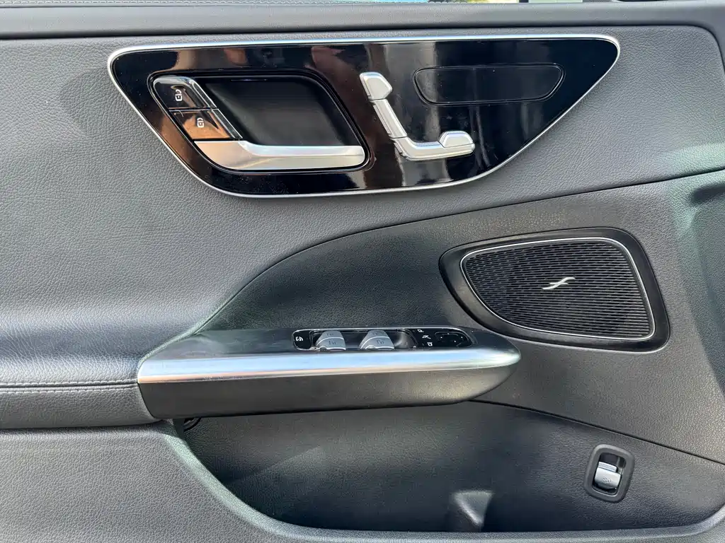 Mercedes-Benz C-Class 2021