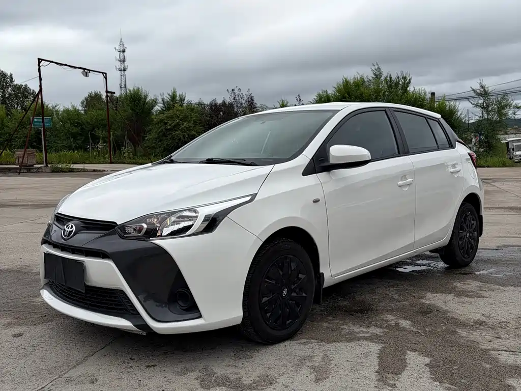 Toyota Yaris L 2017