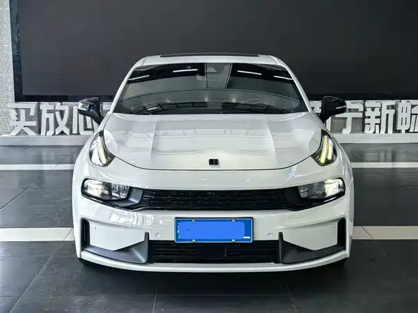 Lynk & Co 03 2021
