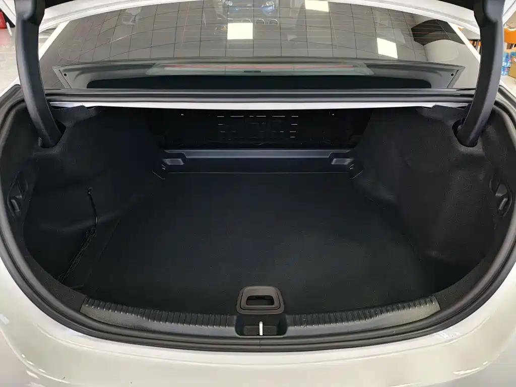 Mercedes-Benz C-Class 2022 — фото 21
