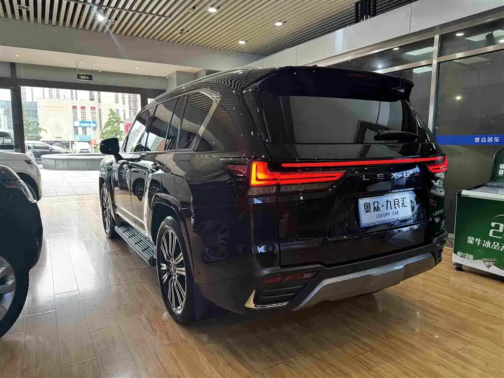 Lexus LX 2025 — фото 16