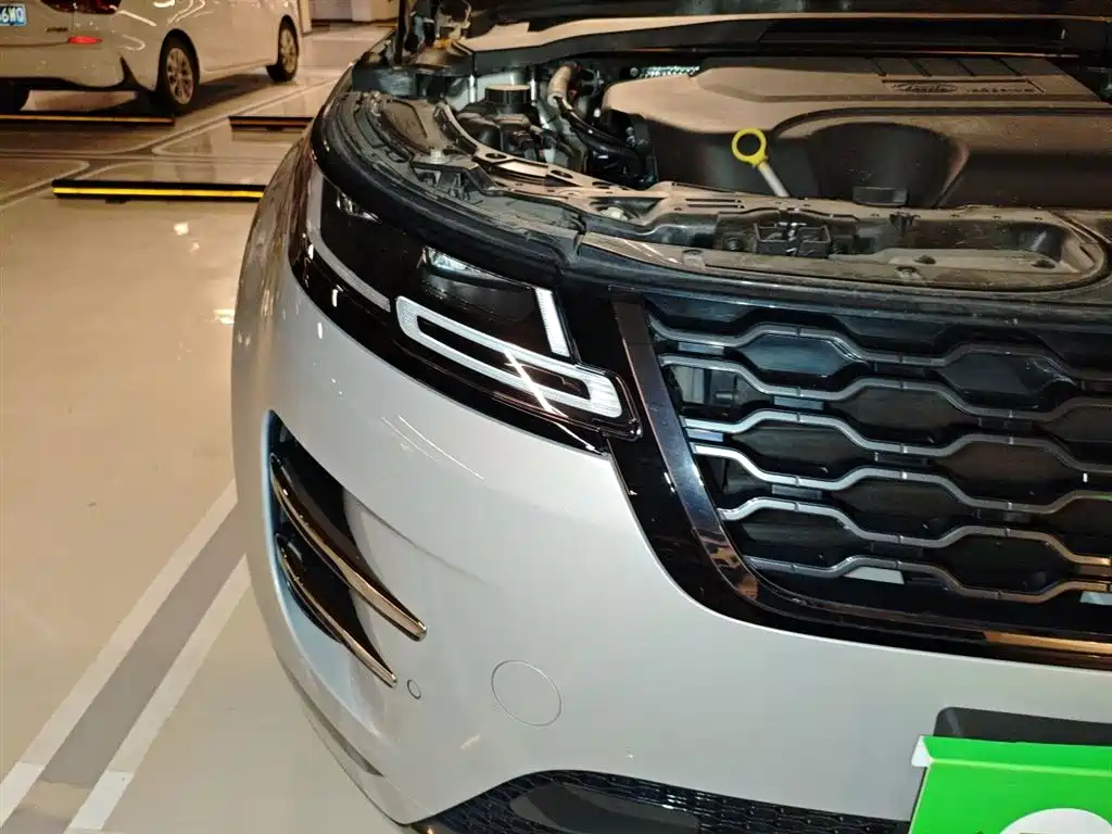 Land Rover Evoque 2024 — фото 7