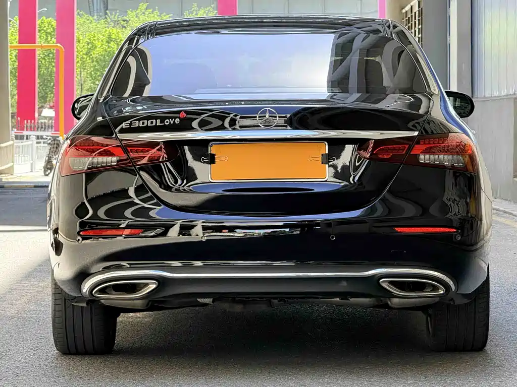 Mercedes-Benz E-Class 2022 — фото 5