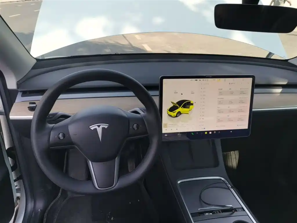 Tesla Model Y 2023 — фото 14