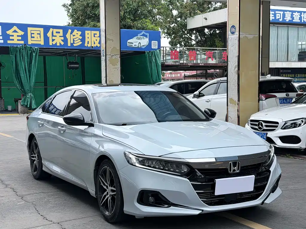 Honda Accord 2022 — фото 3