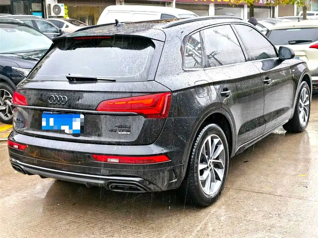 Audi Q5L 2024 — фото 8