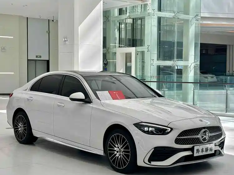 Mercedes-Benz C-Class 2023 — фото 2