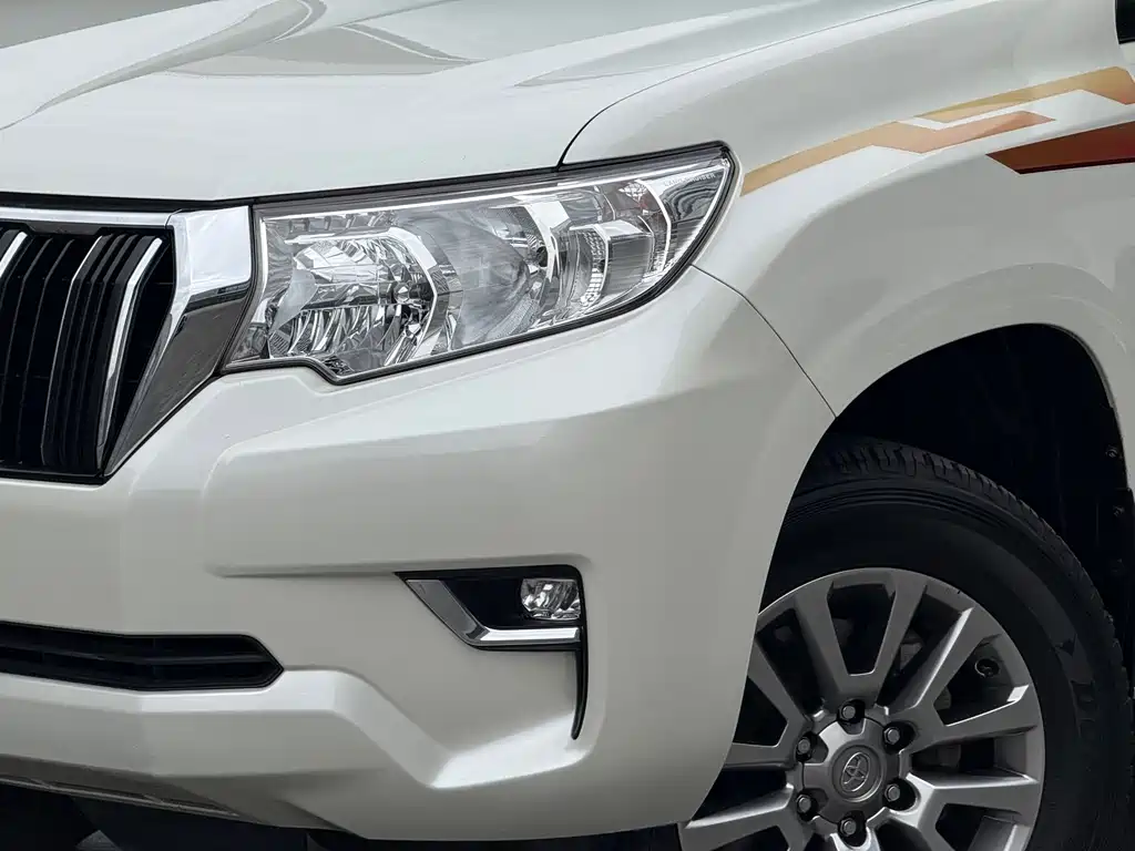 Toyota Prado 2019 — фото 2