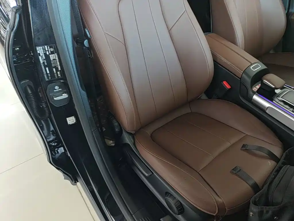 Mercedes-Benz GLB 2023 — фото 25