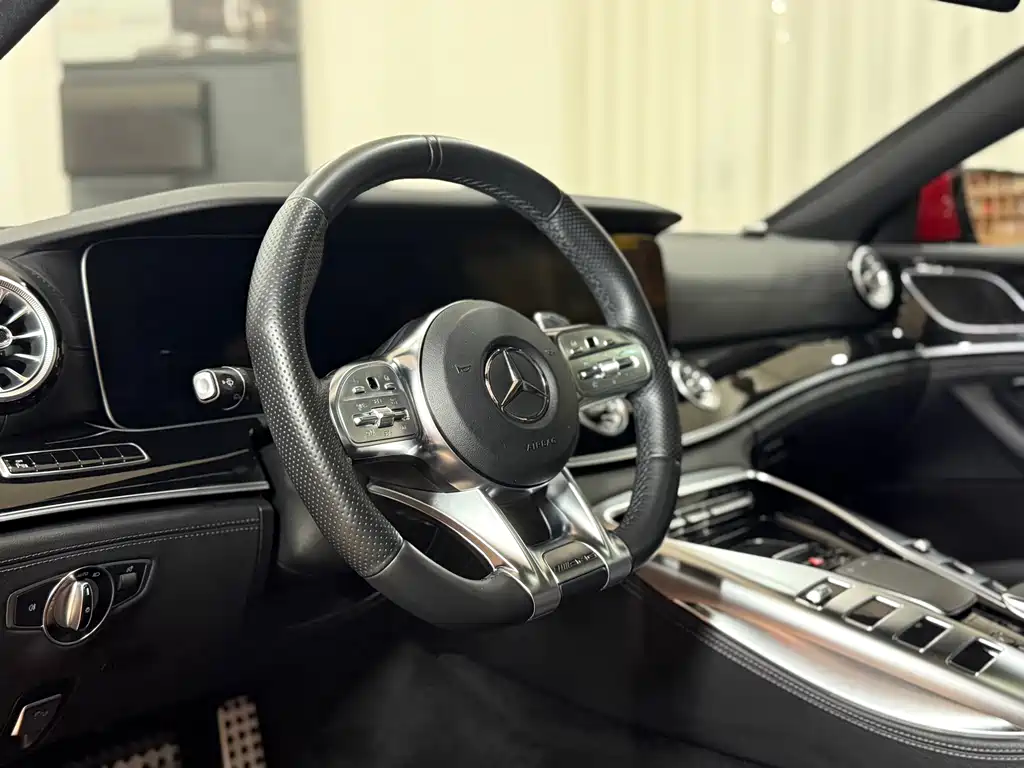 Mercedes-Benz AMG GT 2019 — фото 15