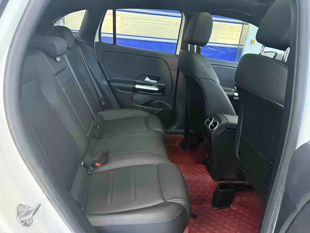Mercedes-Benz GLA 2020 — фото 21