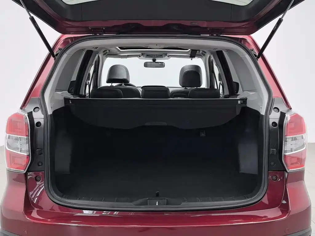 Subaru Forester 2015 — фото 16