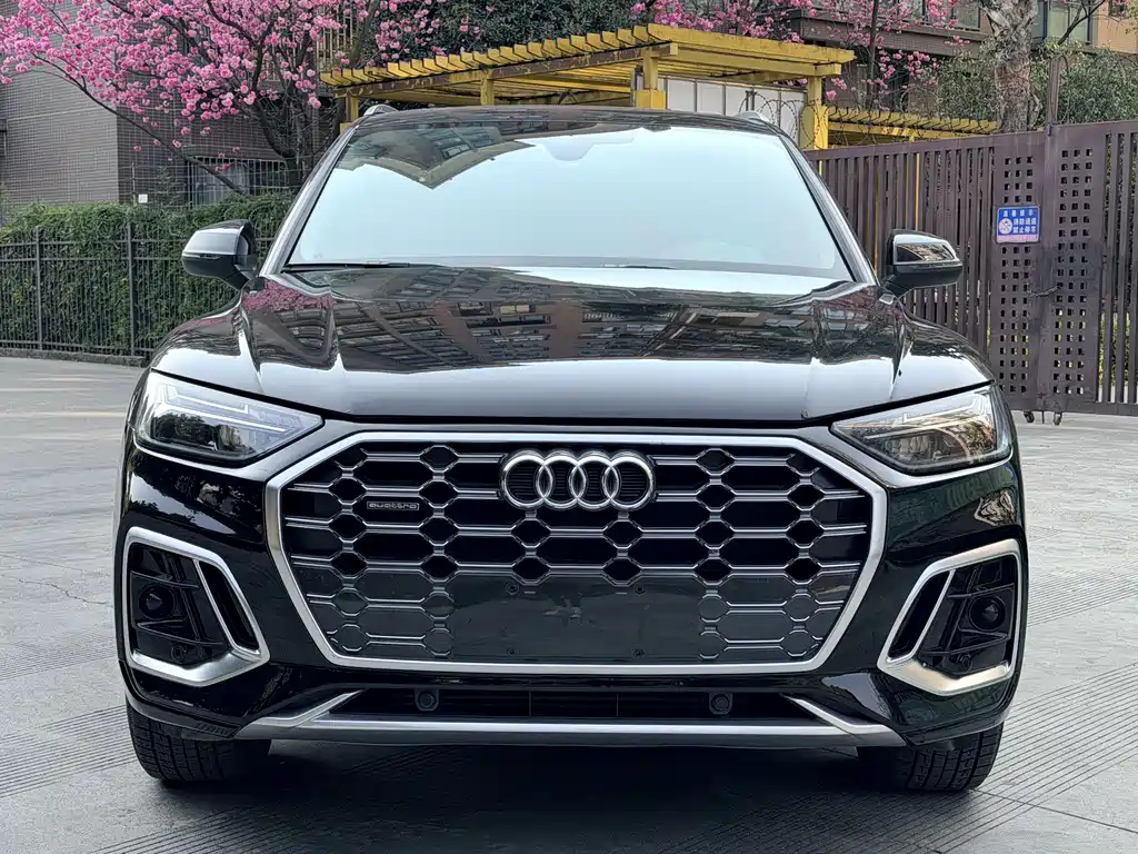 Audi Q5L 2022 — фото 3