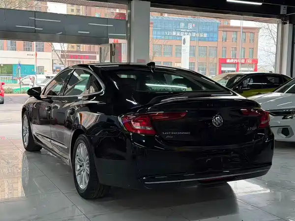 Buick LaCrosse 2018