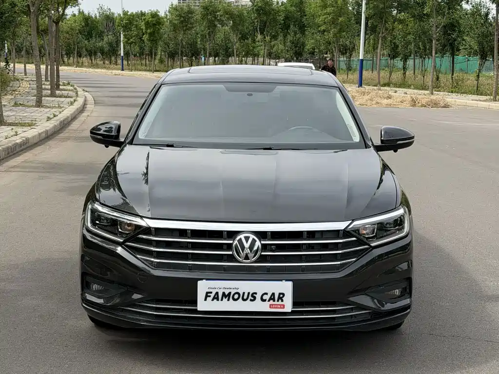 Volkswagen Sagitar 2021