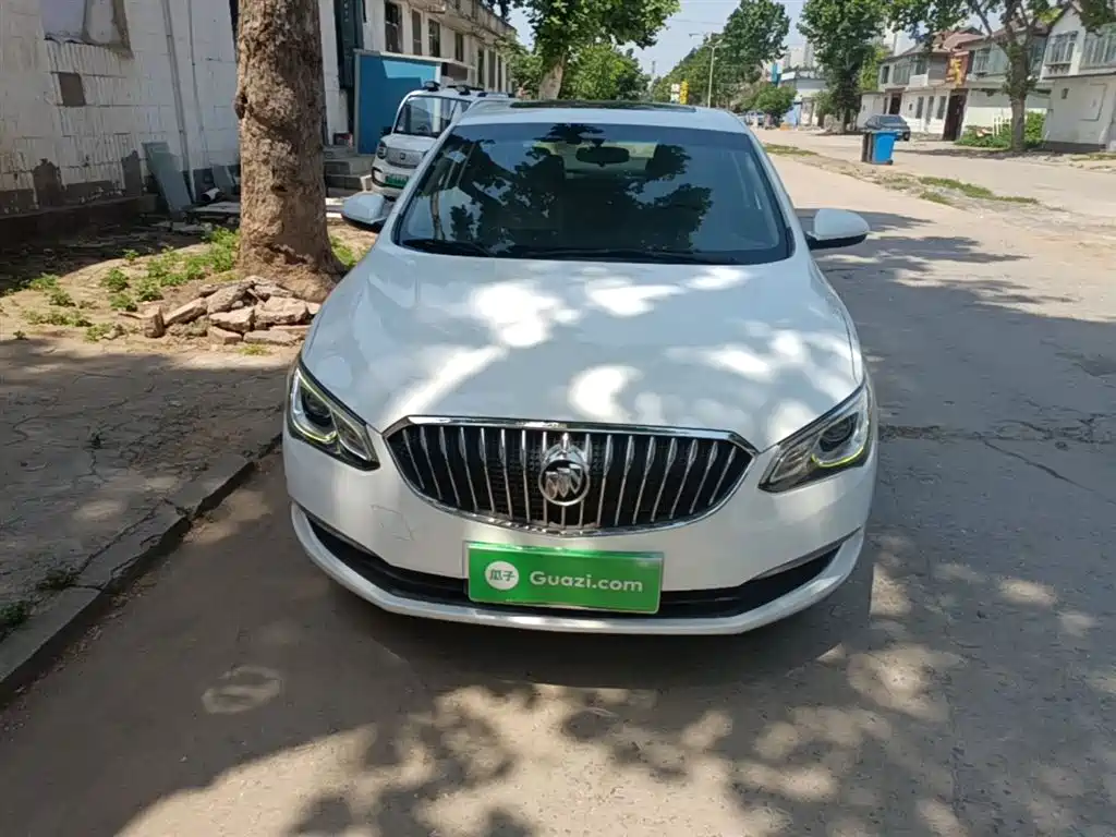 Buick Excelle 2015 — фото 3